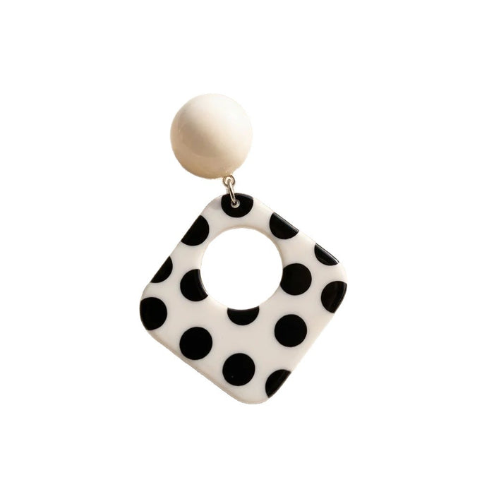 Wholesale Stylish Retro Polka Dot Hollow Ear Clips for Women Party Wear Jewelry Accessory