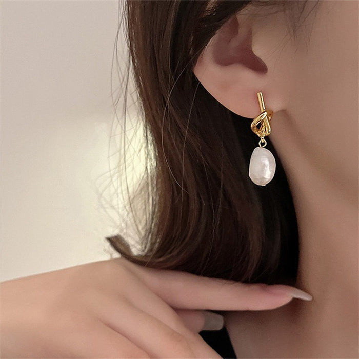 Wholesale Elegant Pearl Earrings Women's Simple Rope Pearl Pendant Small Earrings