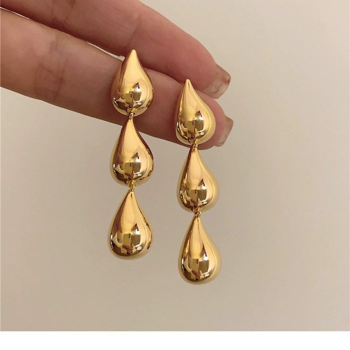 Wholesale classic retro tassel earrings