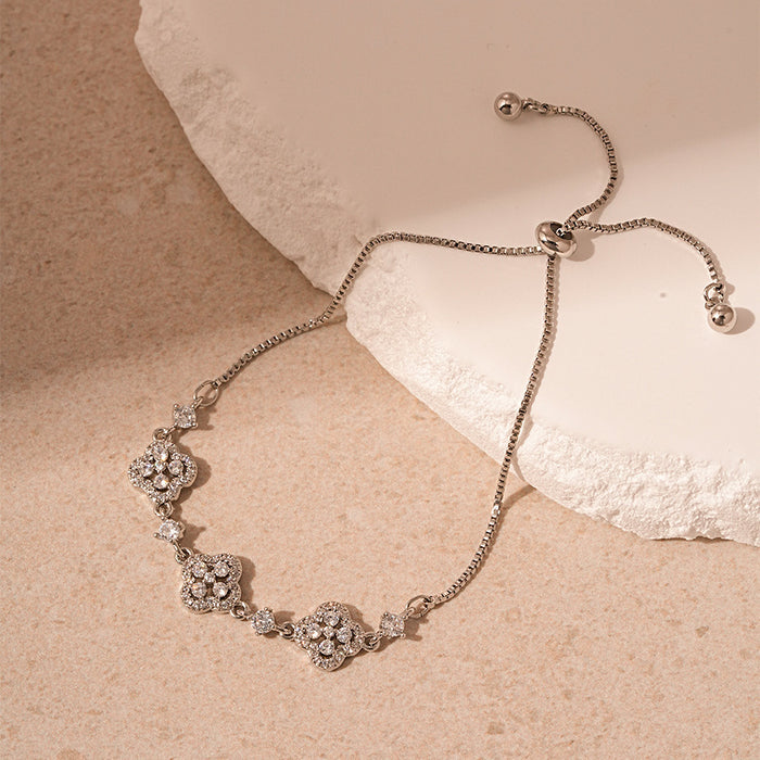 Wholesale lucky four-leaf grass bracelet temperament jewelry design jewelry women