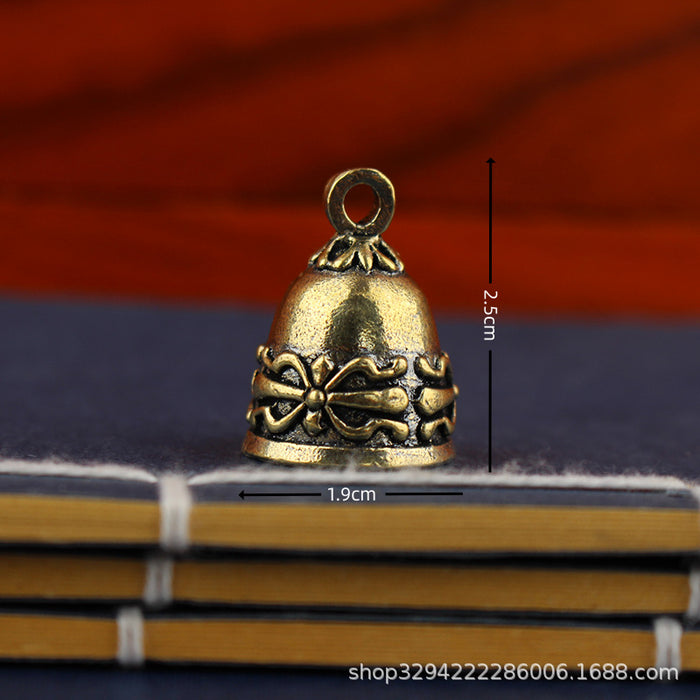 Wholesale Handmade brass bells, car keychains, accessories, creative gifts, men's and women's key pendants