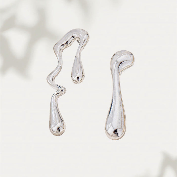 Wholesale Geometric earrings  exaggerated heart-shaped stud earrings   titanium steel   light luxury style  high-end earrings