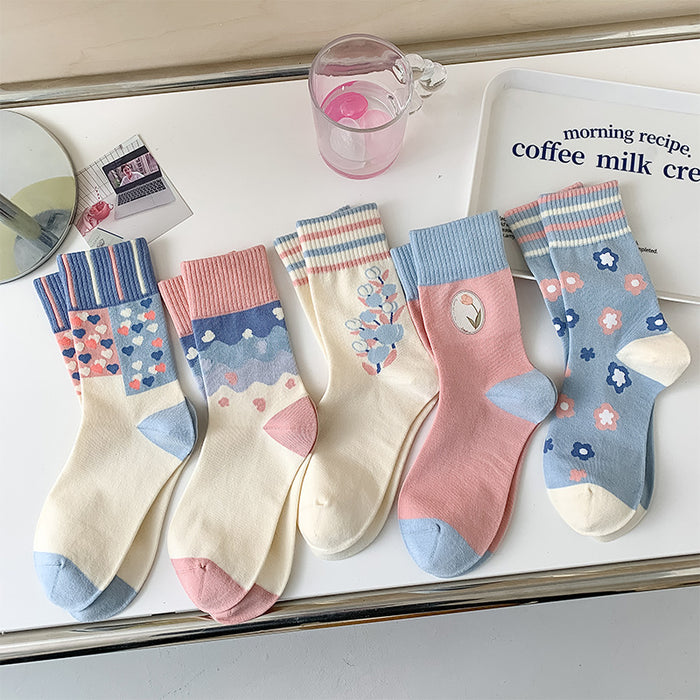 Wholesale Cotton socks cartoon small flower tube socks pile socks