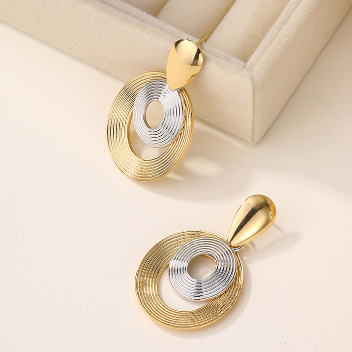 Wholesale Exaggerated alloy circle earrings with fashionable hollow geometric earrings and earrings