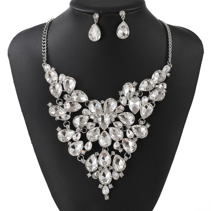 Wholesale Exaggerated retro necklace, earrings, jewelry set, luxurious gift clothing, collarbone chain