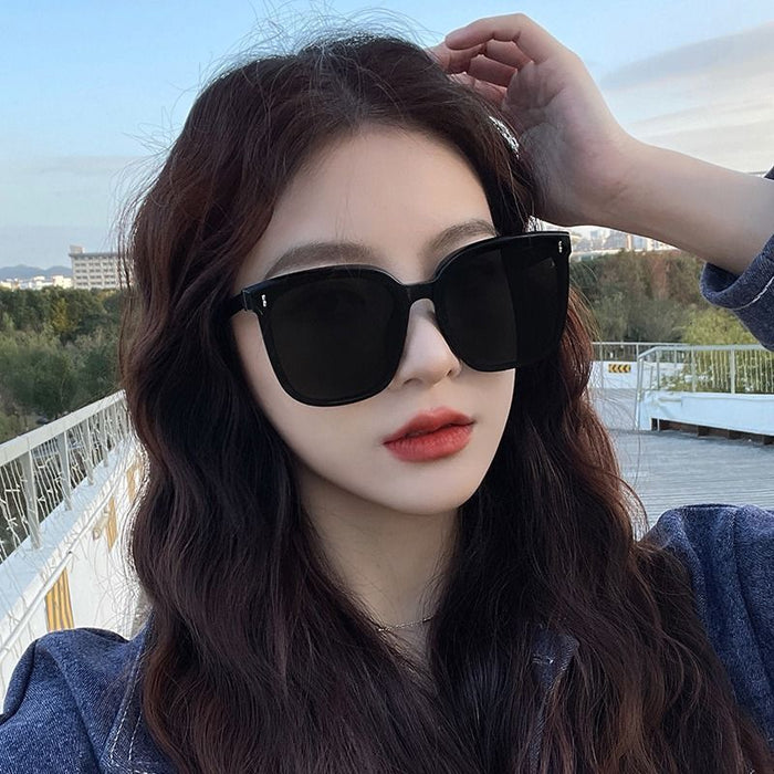 Wholesale Sunglasses Female Large Frame Black Sunglasses Sunglasses