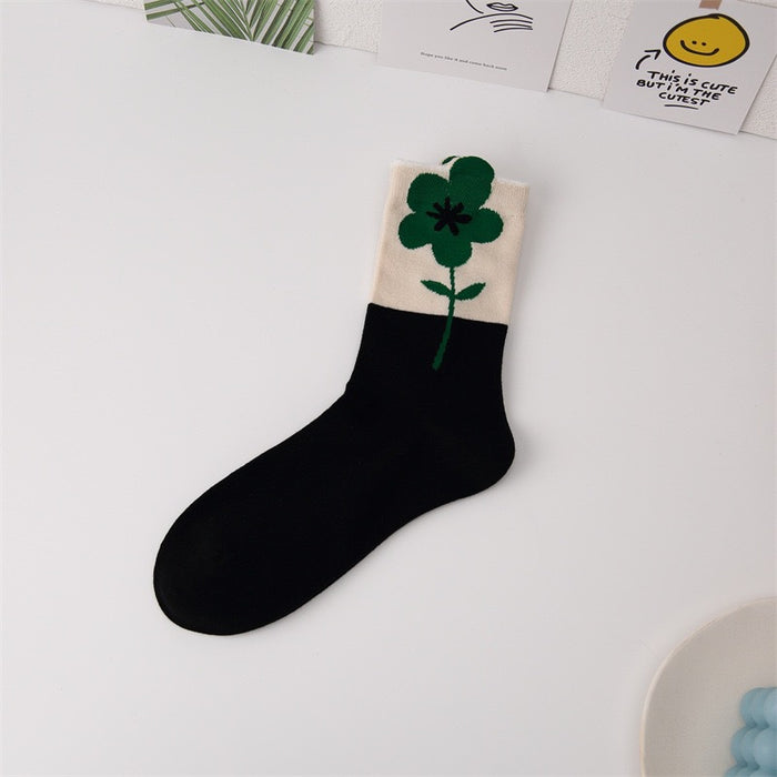 Wholesale Sweet and lovely flower tube socks, trendy and artistic socks