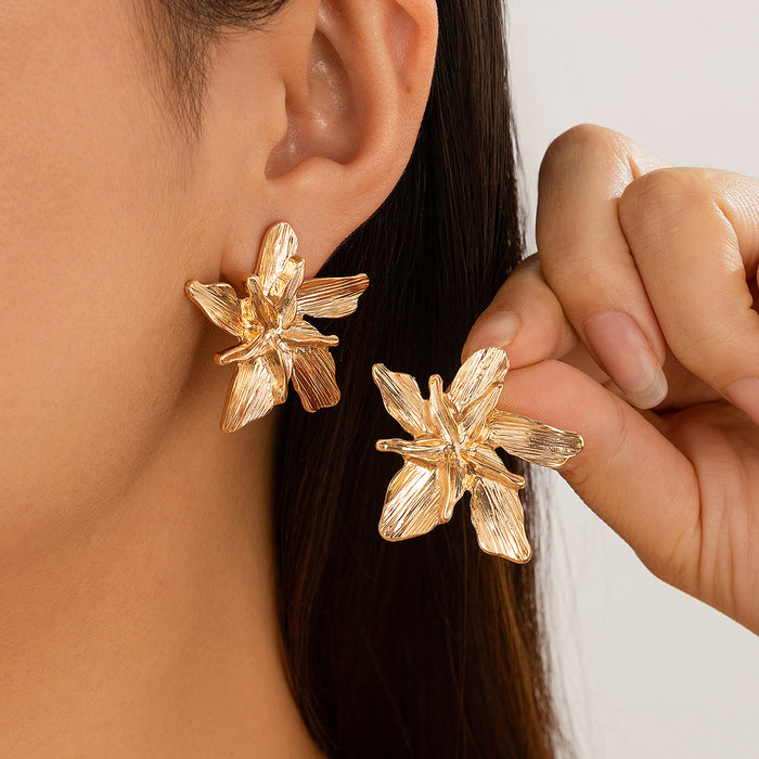 Wholesale Personalized Double layered Five petal Flower Earrings with Vintage Striped Leaves and Tassel Earrings