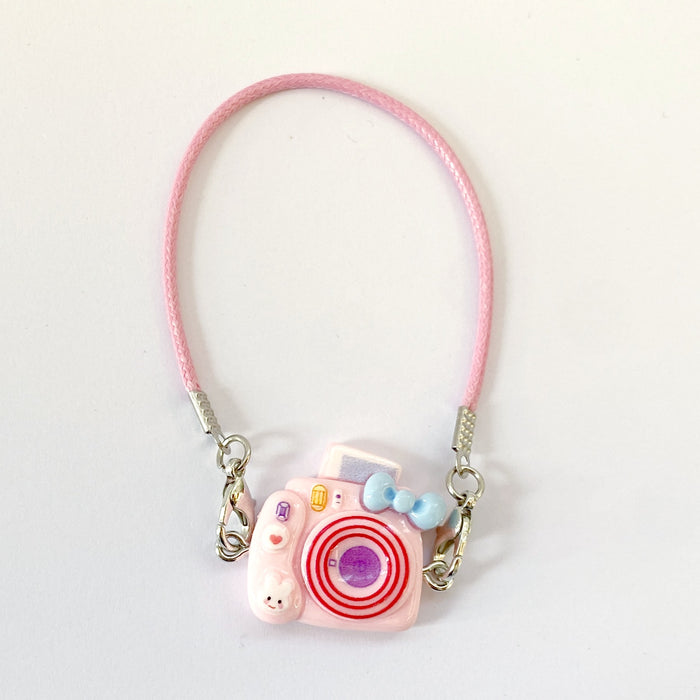 Wholesale Baby clothes,  baby bottle,  overalls,  camera set,  baby clothes replacement