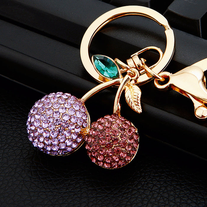 Wholesale Diamond studded car keychain pendant, metal keychain ring, cute and creative