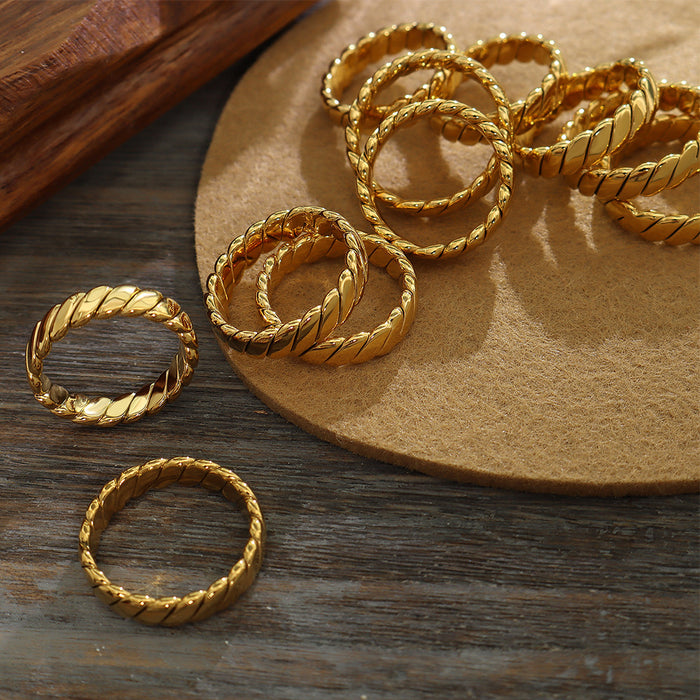 Wholesale Light luxury and fashionable geometric ring, titanium steel gold-plated retro hand jewelry