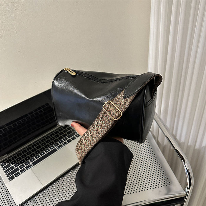 Wholesale Texture broadband fashionable retro shoulder bag and stylish crossbody bag