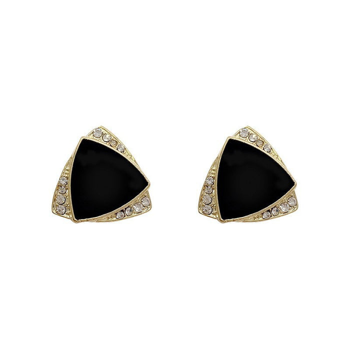 Wholesale Exquisite triangular light luxury high-end earrings, retro new fashion earrings