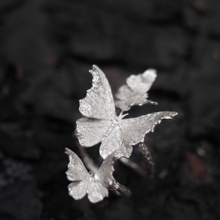 Wholesale Pure silver butterfly ring, niche design, fashionable and personalized index finger ring bracelet