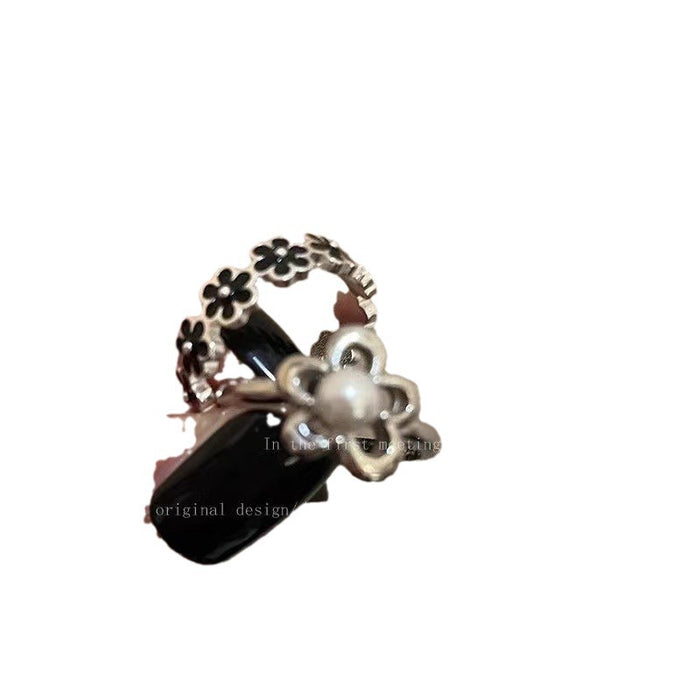 Wholesale Black Glaze Small Flower Opening Ring Sweet Retro All-match Ring