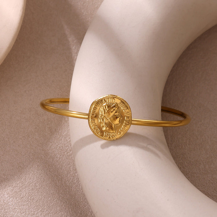 Wholesale Portrait coin 18K gold bracelet stainless steel jewelry small figure round pendant tag