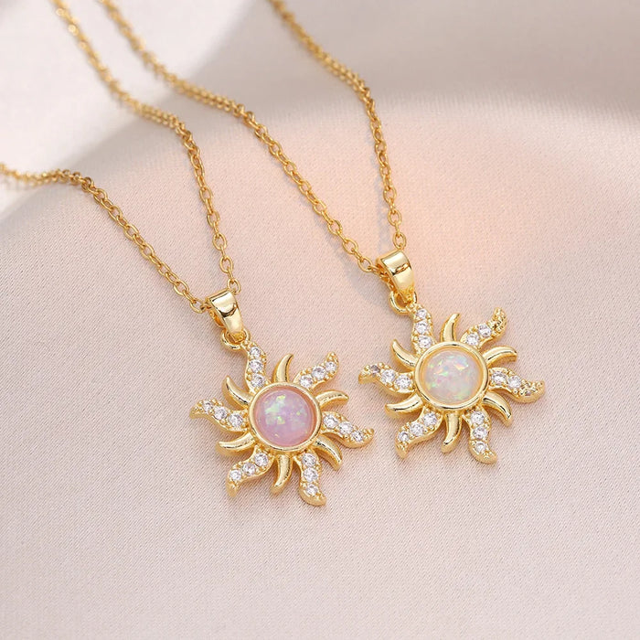Wholesale Necklace zircon flower niche fashion new design pendant temperament titanium steel necklace