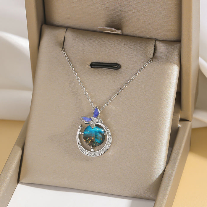 Wholesale Vintage necklace with micro inlaid zircon collarbone chain