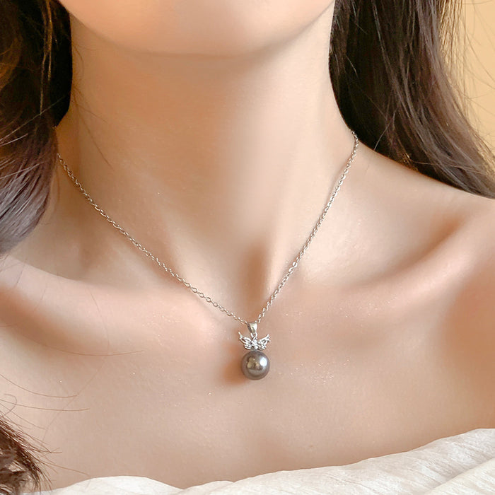 Wholesale Titanium steel butterfly pearl necklace with a luxurious and versatile collarbone chain, exuding a high-end feel