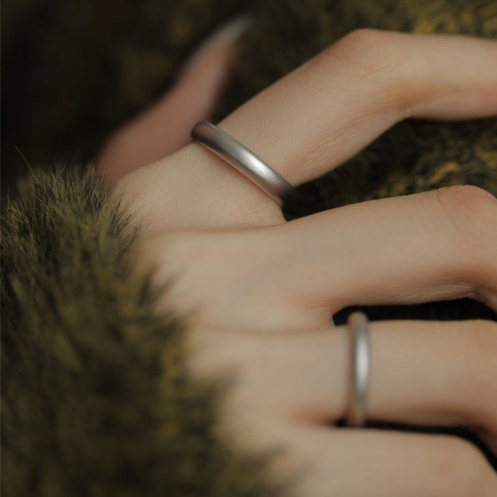 Wholesale Adjustable matte ring with minimalist design for women and high-end diamond couple ring