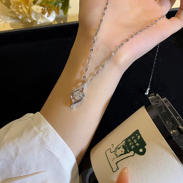 Wholesale Titanium steel necklace pendant, fashionable and versatile, high-end accessory, light luxury collarbone chain