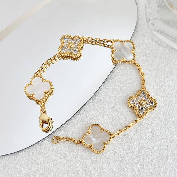 Wholesale Clover Cute Bracelet with Unique Design