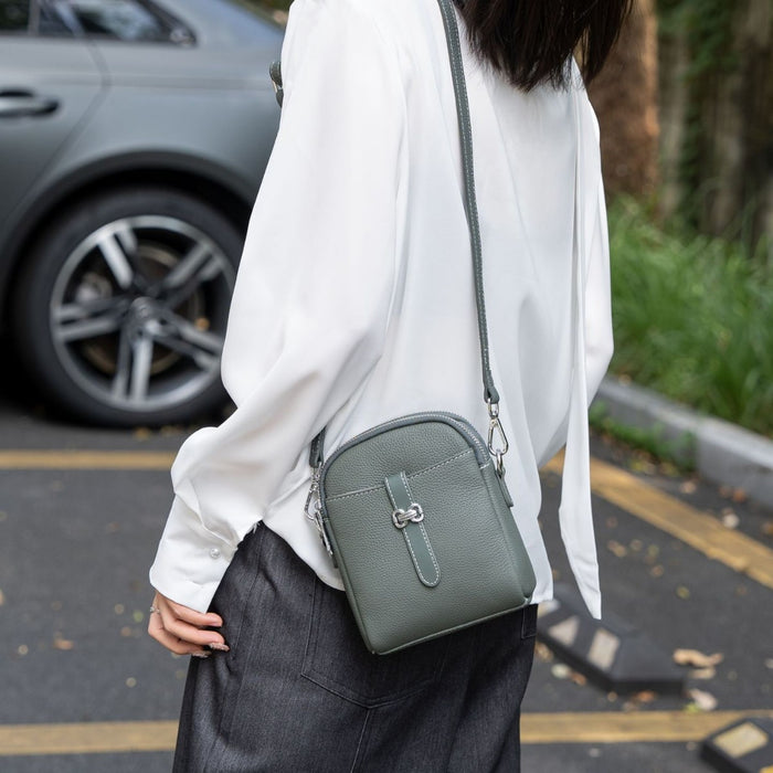 Wholesale Head layer cowhide bag, mobile phone bag, new casual and fashionable crossbody bag, single shoulder small square bag, key bag