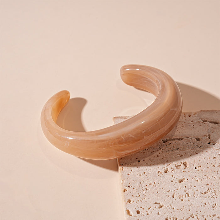 Wholesale Acrylic Geometric Open Bracelet Elegant High-end Jewelry for Women