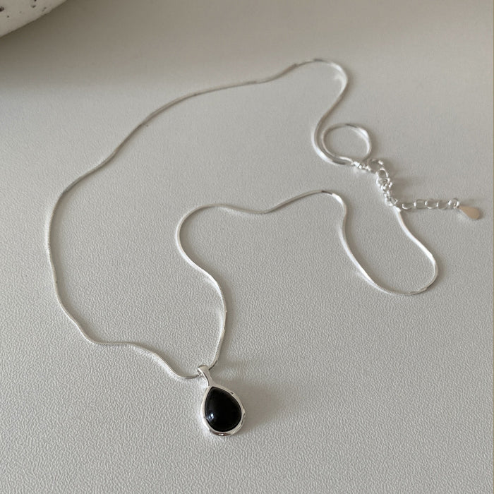 Wholesale Water droplet snake bone chain necklace, fashionable, niche, simple, versatile, high-end, collarbone chain