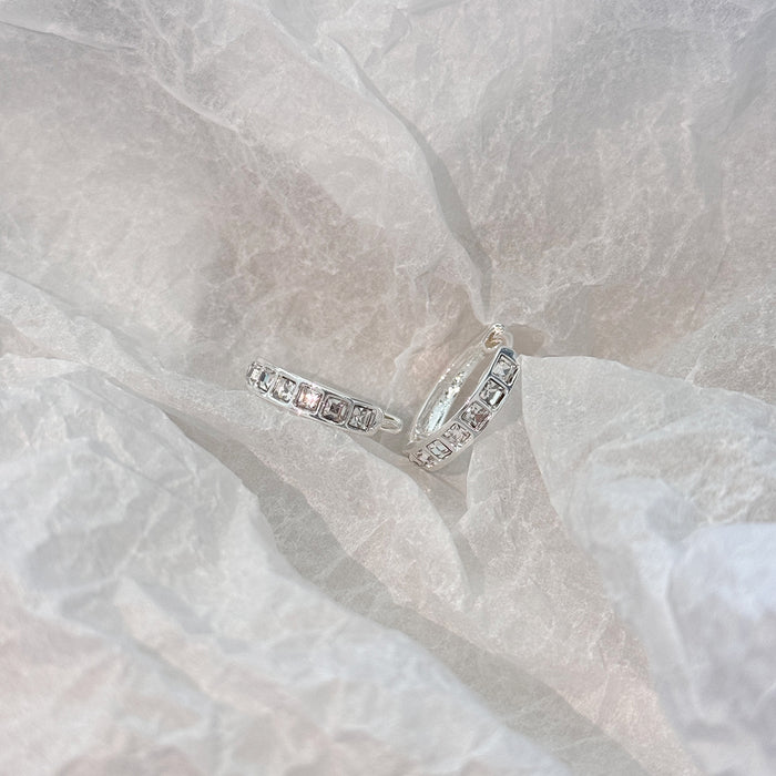 Wholesale Fashionable sparkling diamond earrings, square earrings, new earrings, niche design, high-end earrings