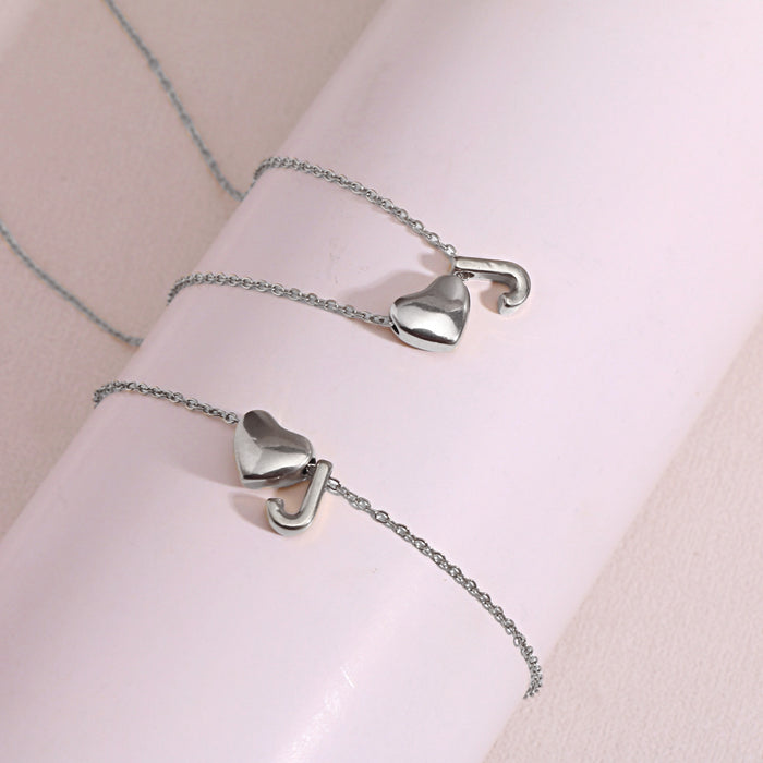 Wholesale Clavicle chain jewelry accessory 26 letter heart pendant titanium steel necklace