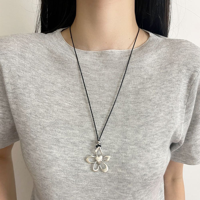 Wholesale Flower Necklace Women's Summer Black Rope Pull Adjustable Accessories Long Chain