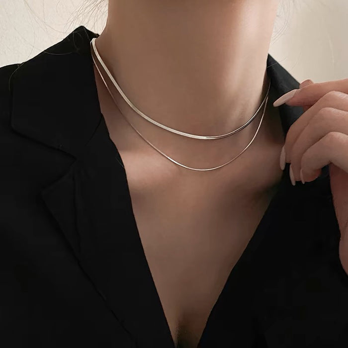 Wholesale Minimally designed snake bone chain, titanium steel necklace, plain chain, niche design, collarbone chain accessories
