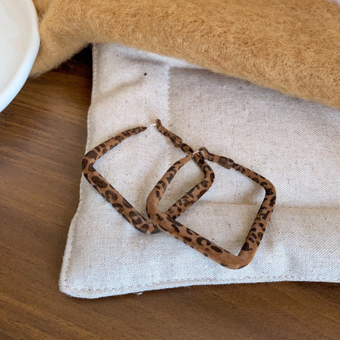 Wholesale Earrings French Retro Earrings High-end Temperament Earrings