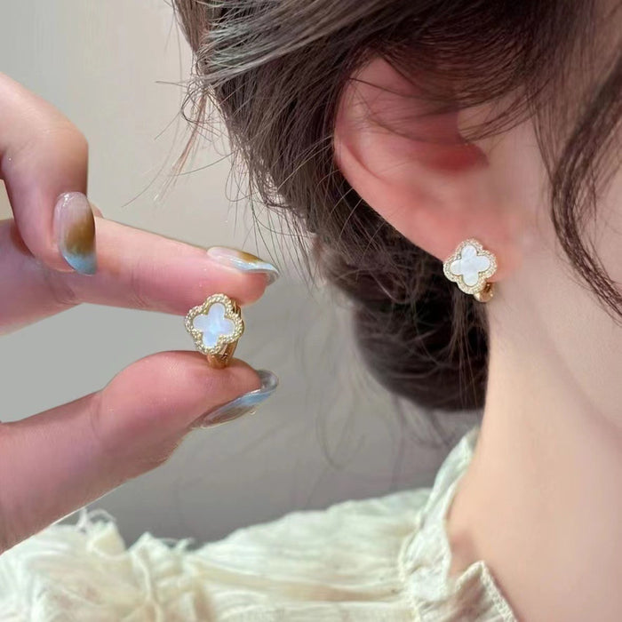 Wholesale Diamond Drop Glaze Four-leaf Flower Alloy Earrings JDC-ES-YuHang007