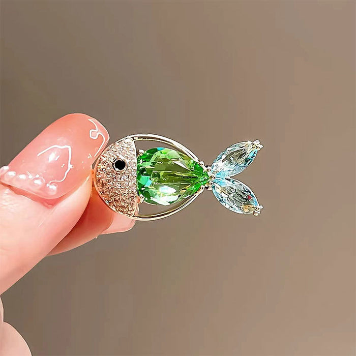 Wholesale Fashionable green crystal brooch and versatile suit chest flower