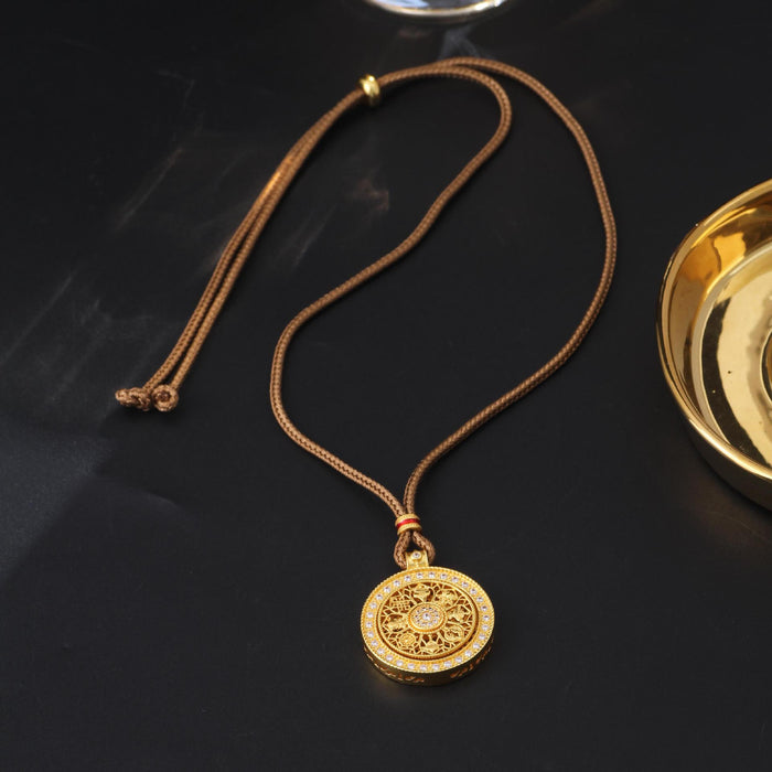 Wholesale 18k Gold  temperament   Eight Treasures Rotating Compasses Necklace