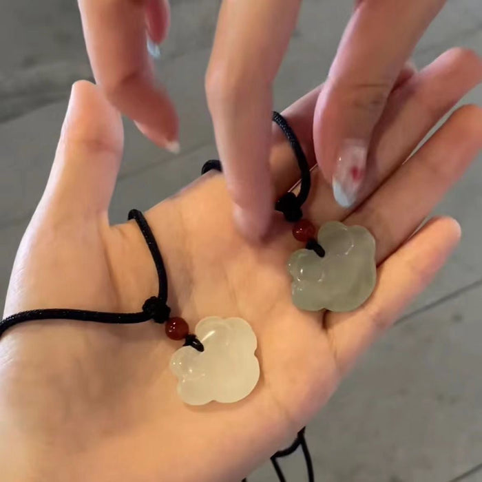 Wholesale Necklace safety buckle, niche design, handmade woven rope pendant, washable