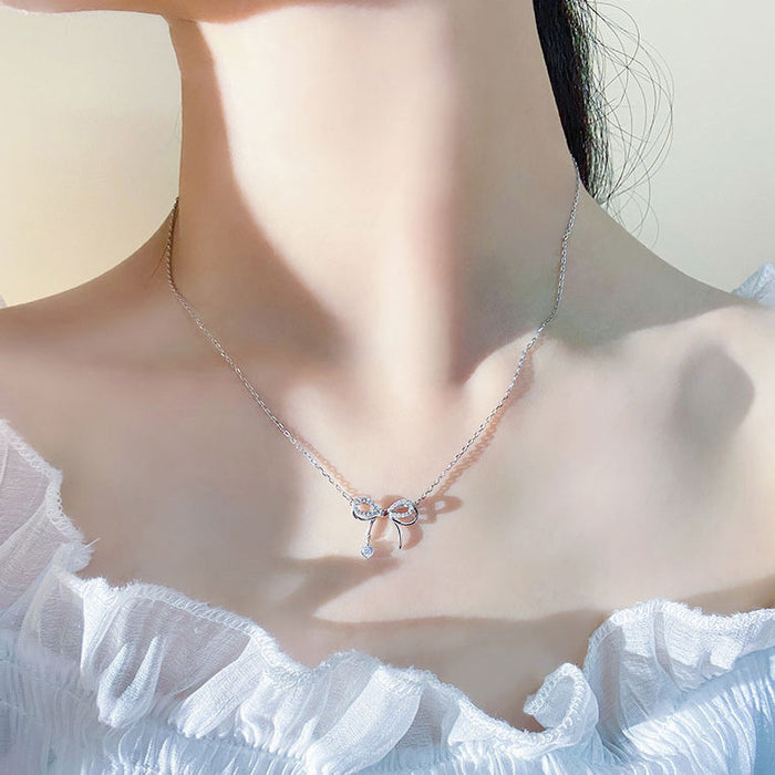 Wholesale Titanium steel necklace, bow pendant, light luxury, niche, simple and versatile collarbone chain accessory