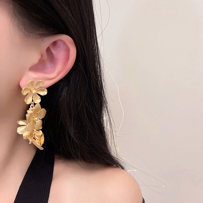 Wholesale Small niche gold retro flower long tassel multi-layer earrings for women