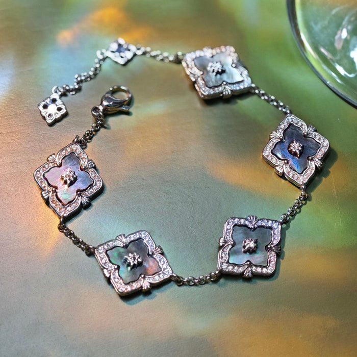 Wholesale Women's Four-Leaf Clover Gray Shell Bracelet necklace rings set