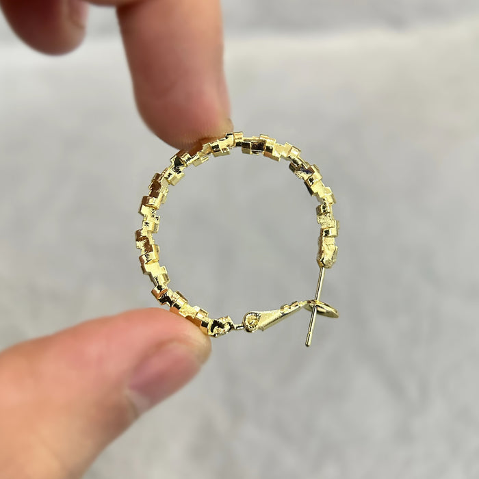 Wholesale 
High end irregular circle earrings for women, light luxury, niche design, exaggerated temperament, ear loops, ear buckles, and earrings