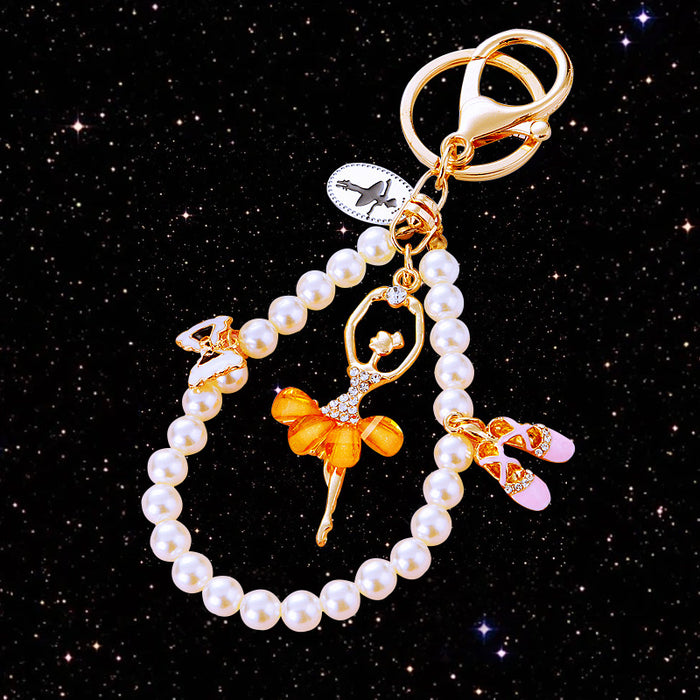 Wholesale Car keychain metal cute pendant keychain ring creative