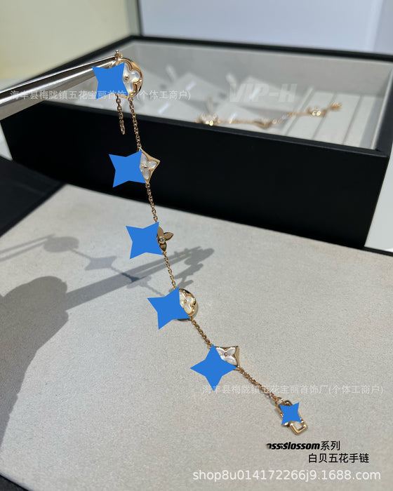 Wholesale White Beimu necklace with diamond shaped circular collarbone chain