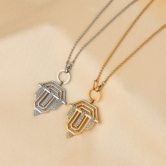 Wholesale Türkiye zircon inlaid shield love pendant fashionable and versatile design star collar chain jewelry