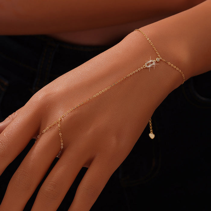 Wholesale New hollowed out geometric finger chain, high-end, niche, light luxury, classic accessory