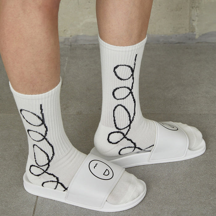 Wholesale Mid length socks, high-quality socks, casual men's socks, trendy socks, simple sports socks