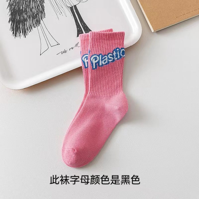 Wholesale Pink letter love strawberry socks, children's fashionable and versatile cute long socks, mid tube socks