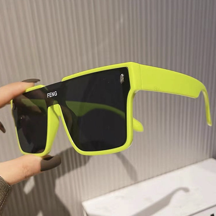 Wholesale Personalized sunglasses, black riding windproof sunglasses