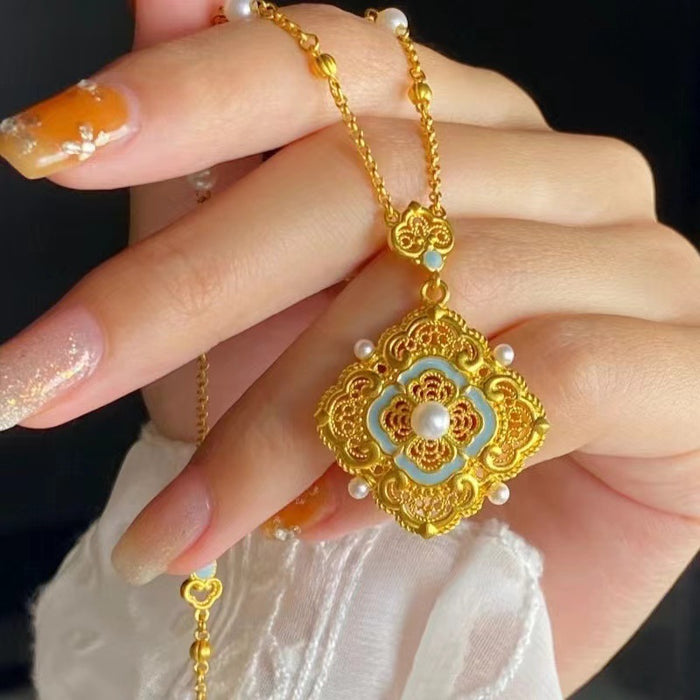 Wholesale  inlaid gold pendant necklace women's  temperament Joker  clavicle chain